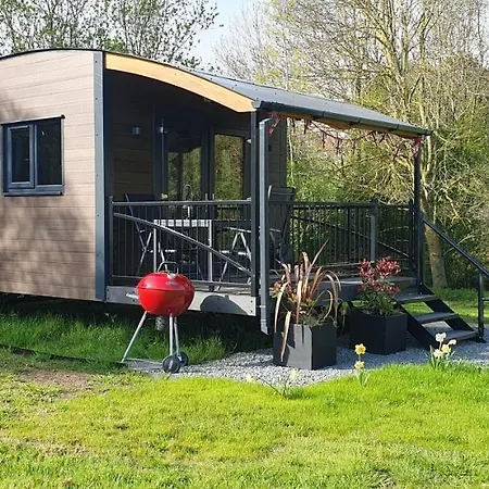 Peppercorn Pod At Beck House Glamping Hotel Salmonby Exterior photo