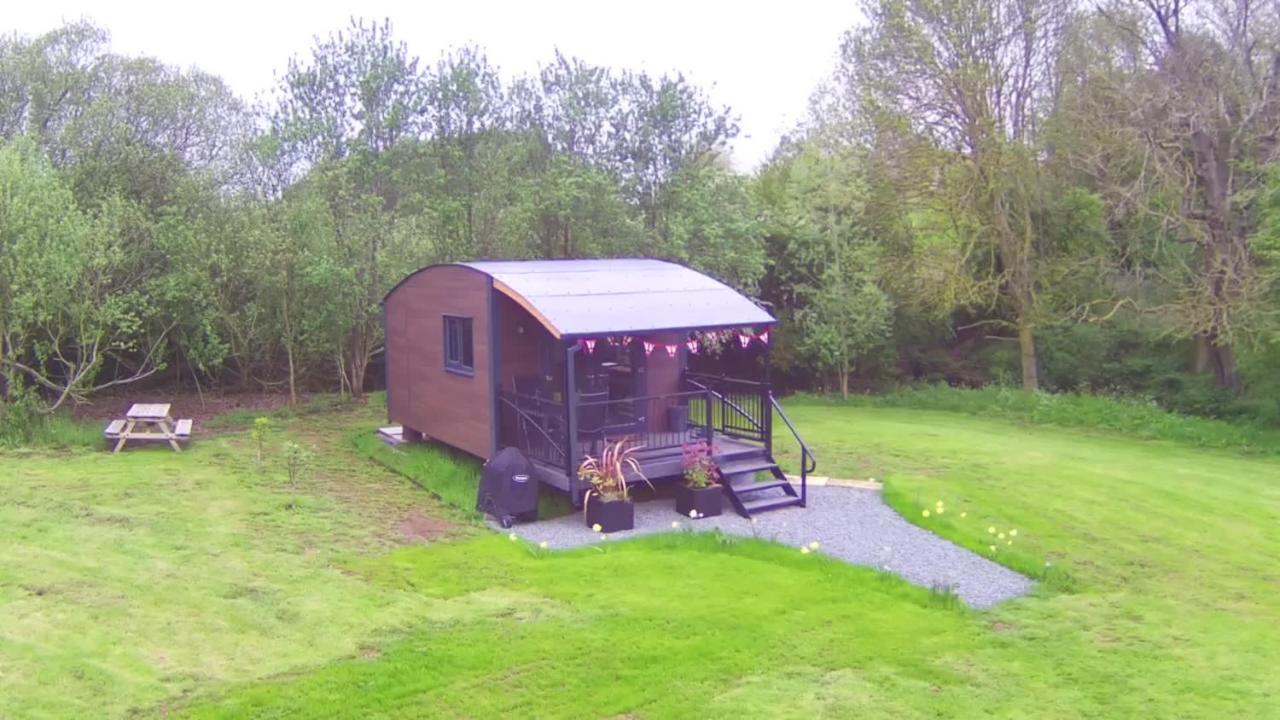 Campsite Peppercorn Pod At Beck House Glamping