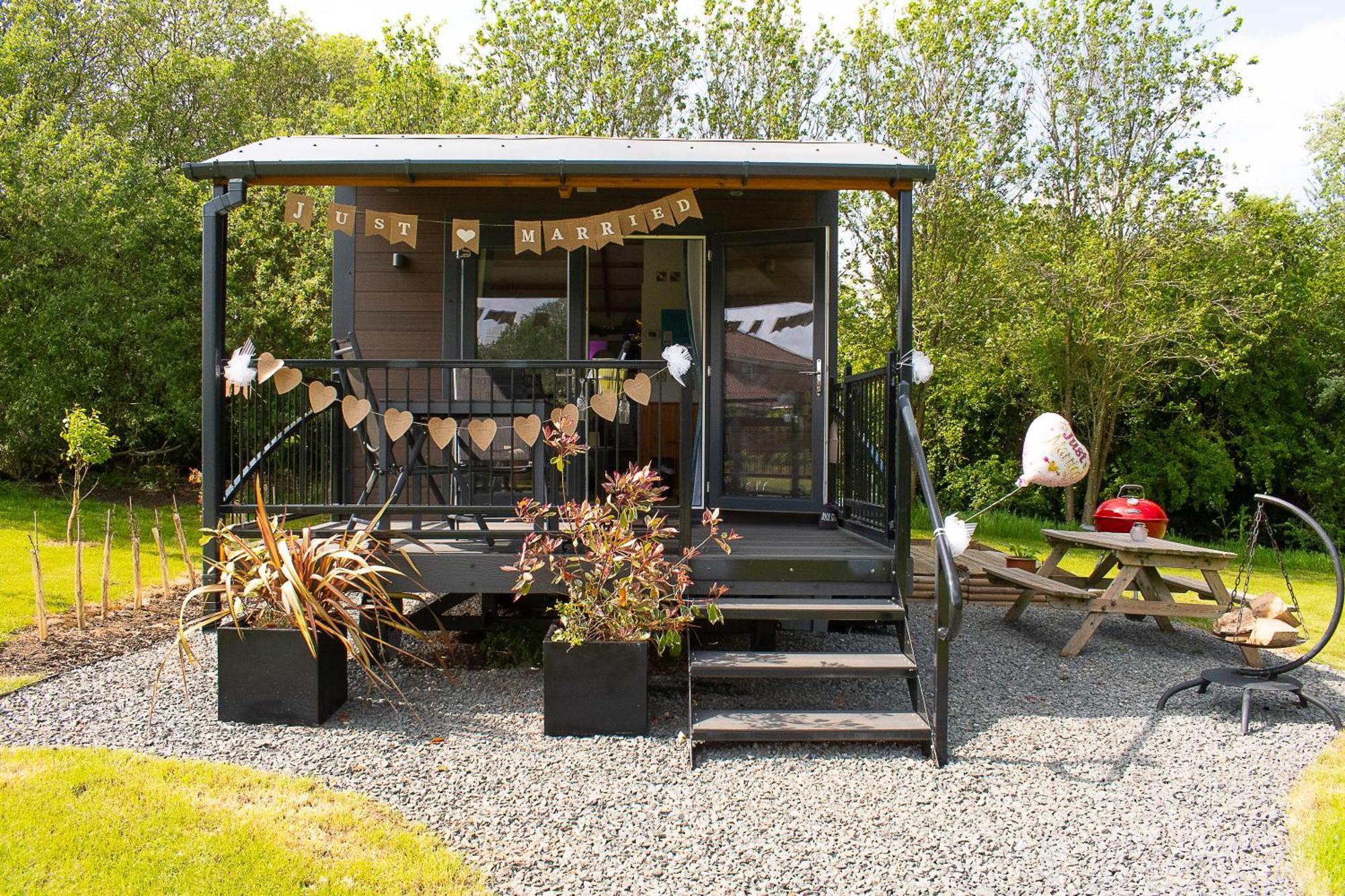 Peppercorn Pod At Beck House Glamping Salmonby